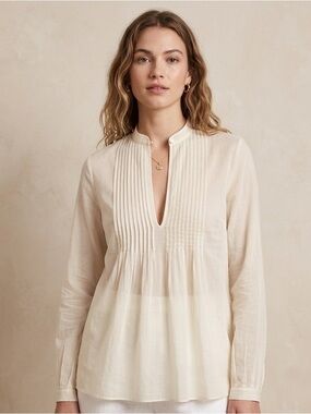 Theory Bianca Keyhole Cotton Pintuck Blouse - Pale Cream / Yellow size Medium